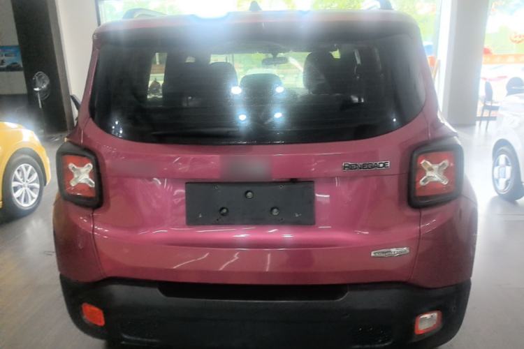 Used Jeep Renegade 2018 Connected Large Screen Version 180T Automatic High-Energy Edition Rear