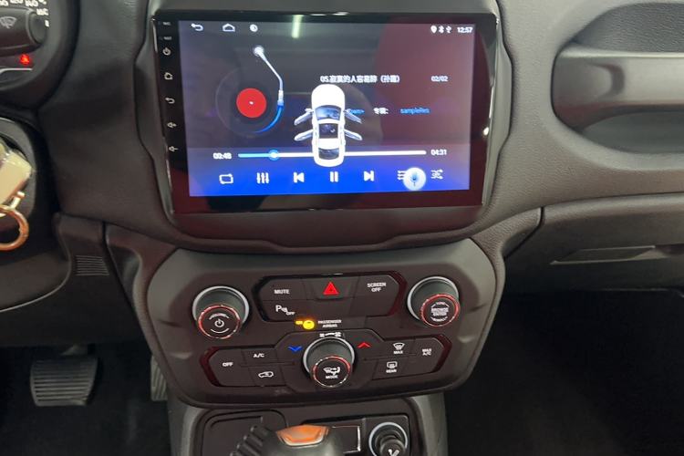 Used Jeep Renegade 2018 Connected Large Screen Version 180T Automatic High-Energy Edition Audio And AC Panel