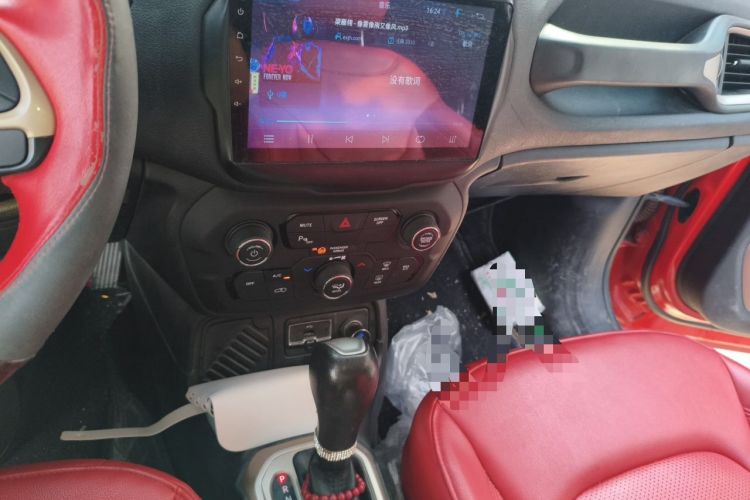Used Jeep Renegade 2018 Connected Large Screen Version 180T Automatic High-Energy Edition Audio And AC Panel