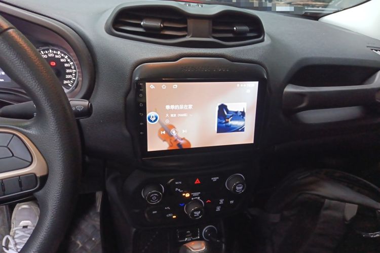 Used Jeep Renegade 2018 Connected Large Screen Version 180T Automatic High-Energy Edition Audio And AC Panel