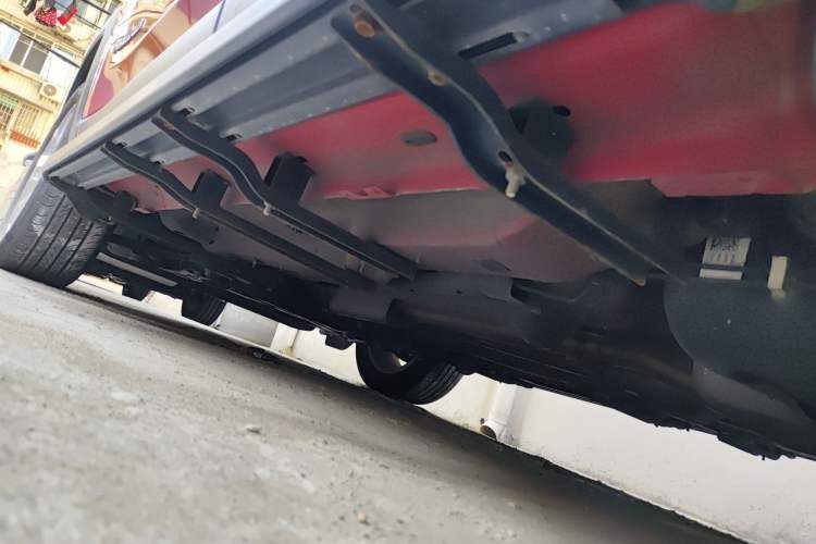 Used Jeep Renegade 2018 Connected Large Screen Version 180T Automatic Jingneng Version Chassis Rear Left