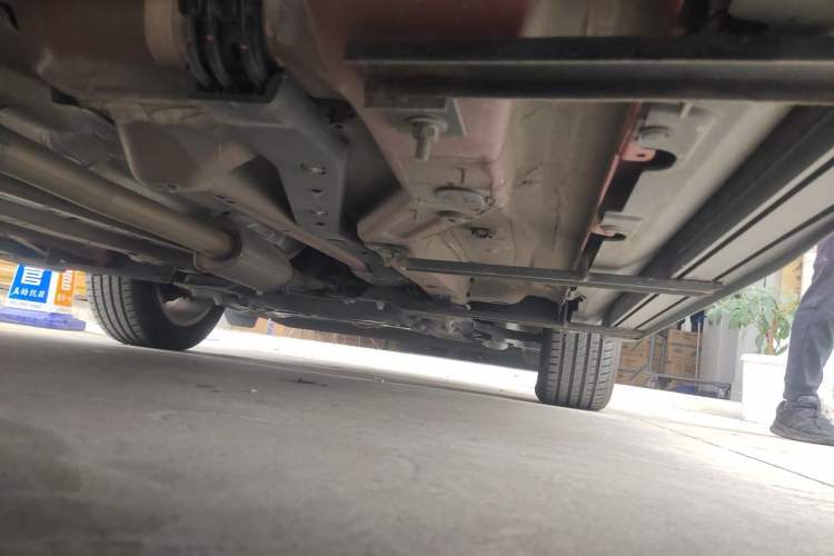 Used Jeep Renegade 2018 Connected Large Screen Version 180T Automatic Jingneng Version Chassis Rear Right