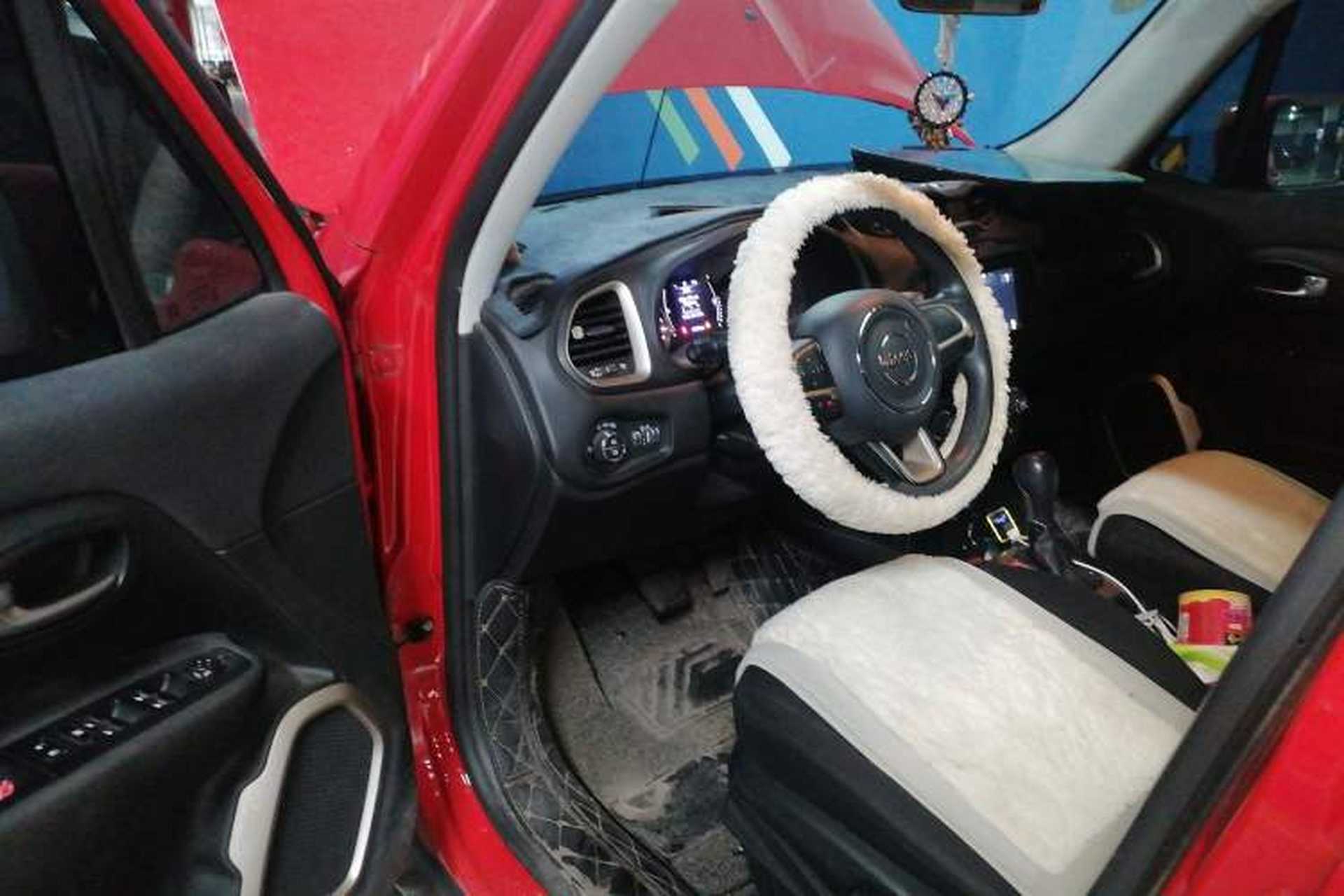 Used Jeep Renegade 2018 Connected Large Screen Version 180T Automatic High-Energy Edition Driver Seat