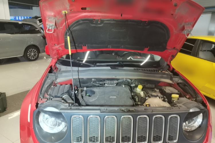 Used Jeep Renegade 2018 Connected Large Screen Version 180T Automatic Jingneng Version Engine Bay