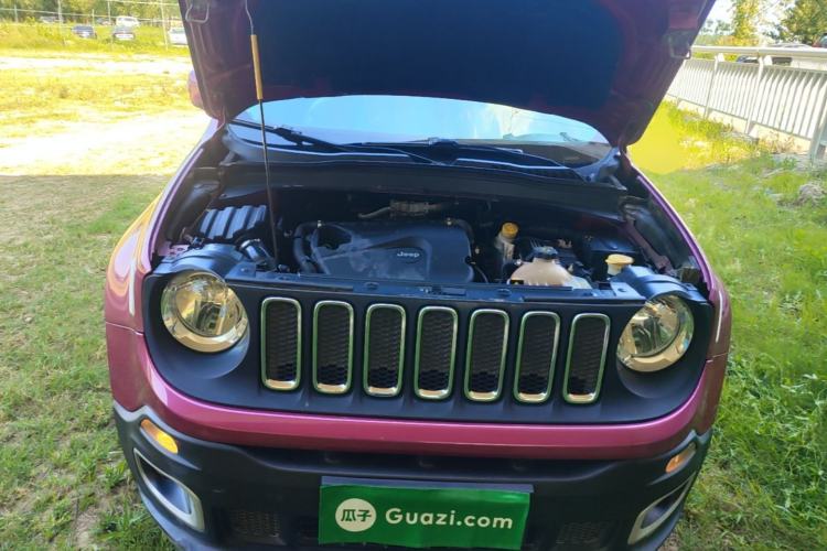 Used Jeep Renegade 2018 Connected Large Screen Version 180T Automatic High-Energy Edition Engine Bay