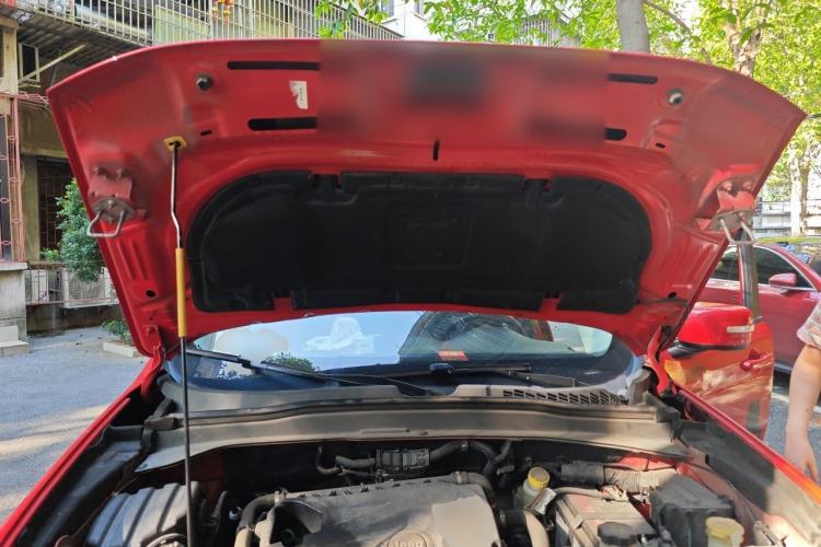 Used Jeep Renegade 2018 Connected Large Screen Version 180T Automatic High-Energy Edition Engine Bay