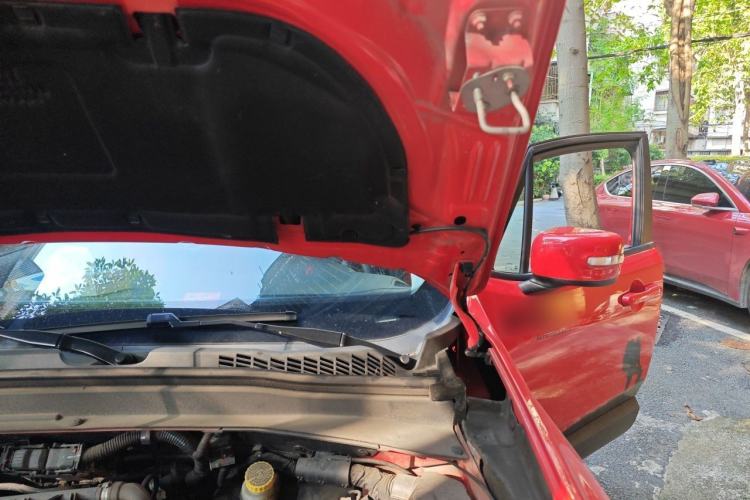 Used Jeep Renegade 2018 Connected Large Screen Version 180T Automatic High-Energy Edition Engine Bay Left