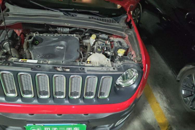 Used Jeep Renegade 2018 Connected Large Screen Version 180TS Automatic High-Energy Edition Engine Bay Left