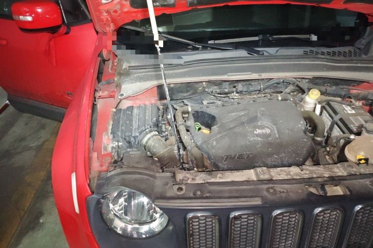 Used Jeep Renegade 2018 Connected Large Screen Version 180T Automatic High-Energy Edition Engine Bay Right