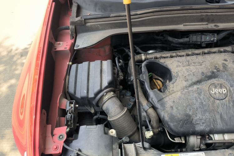 Used Jeep Renegade 2018 Connected Large Screen Version 180T Automatic High-Energy Edition Engine Bay Right
