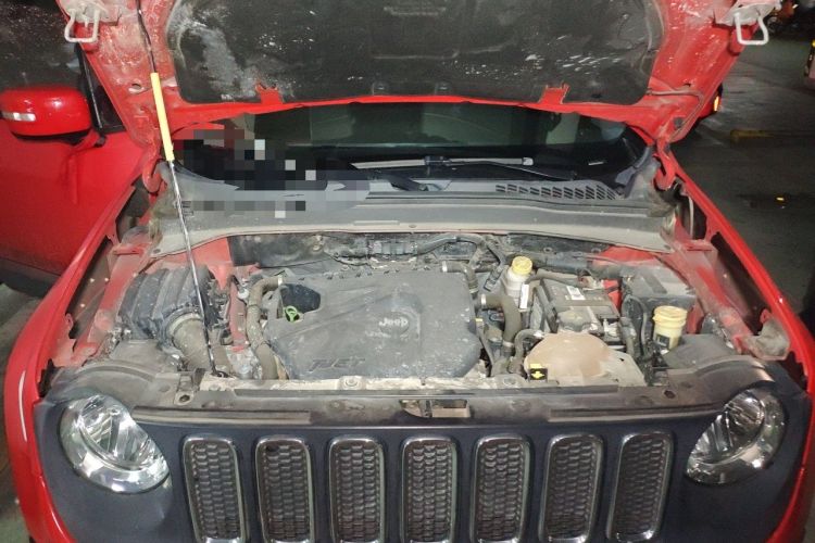 Used Jeep Renegade 2018 Connected Large Screen Version 180T Automatic High-Energy Edition Engine Bay