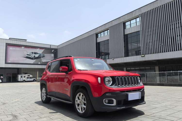 Used Jeep Renegade 2018 Connected Large Screen Version 180TS Automatic High-Energy Edition Exterior 2