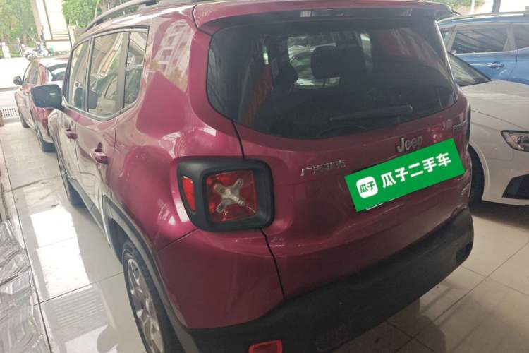 Used Jeep Renegade 2018 Connected Large Screen Version 180T Automatic High-Energy Edition Exterior 2