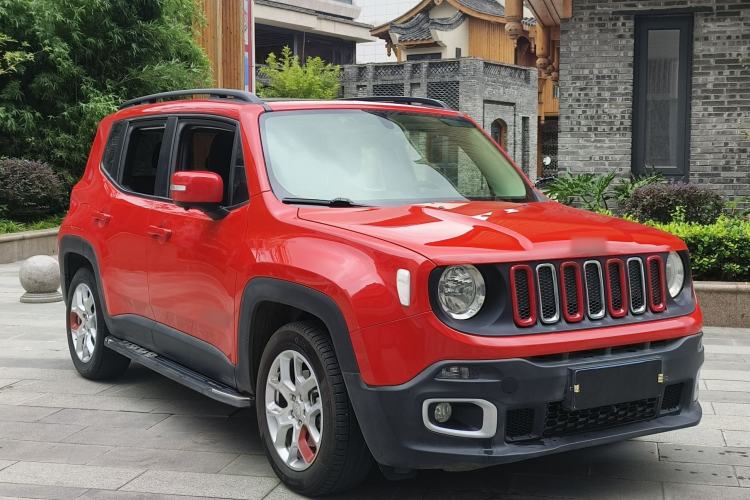 Used Jeep Renegade 2018 Connected Large Screen Version 180T Automatic High-Energy Edition Exterior 2