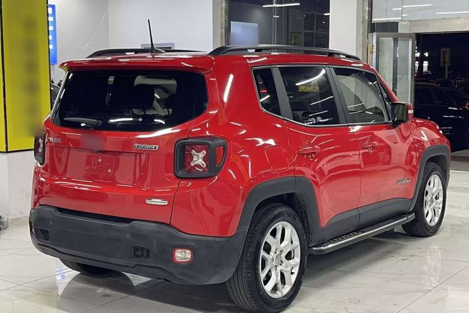 Used Jeep Renegade 2018 Connected Large Screen Version 180T Automatic Jingneng Version Exterior 3