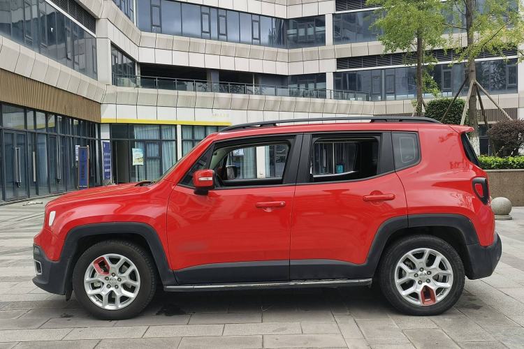 Used Jeep Renegade 2018 Connected Large Screen Version 180T Automatic High-Energy Edition Exterior 3