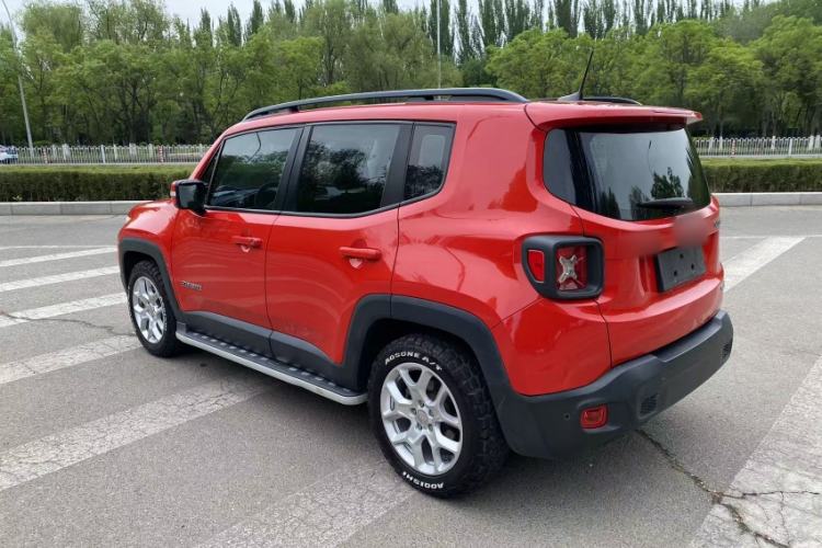 Used Jeep Renegade 2018 Connected Large Screen Version 180T Automatic High-Energy Edition Exterior 3