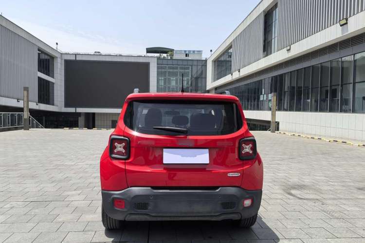 Used Jeep Renegade 2018 Connected Large Screen Version 180TS Automatic High-Energy Edition Exterior 5