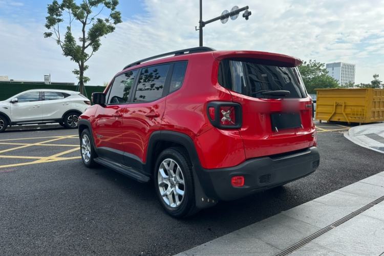 Used Jeep Renegade 2018 Connected Large Screen Version 180T Automatic High-Energy Edition Exterior 5