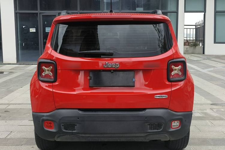 Used Jeep Renegade 2018 Connected Large Screen Version 180T Automatic High-Energy Edition Exterior 5