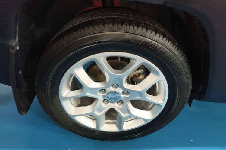 Used Jeep Renegade 2018 Connected Large Screen Version 180T Automatic High-Energy Edition Exterior 5
