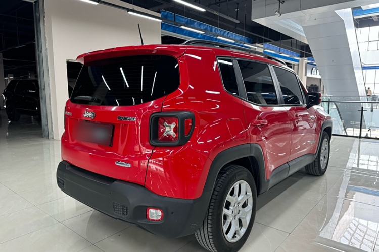 Used Jeep Renegade 2018 Connected Large Screen Version 180T Automatic High-Energy Edition Exterior 5