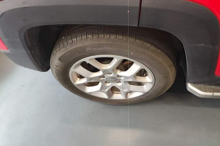Used Jeep Renegade 2018 Connected Large Screen Version 180T Automatic Jingneng Version Exterior 5