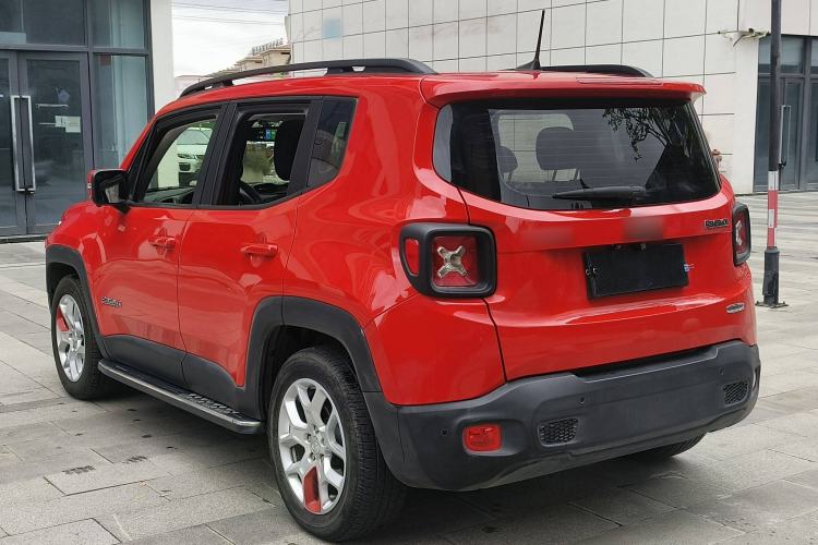 Used Jeep Renegade 2018 Connected Large Screen Version 180T Automatic High-Energy Edition Exterior 6