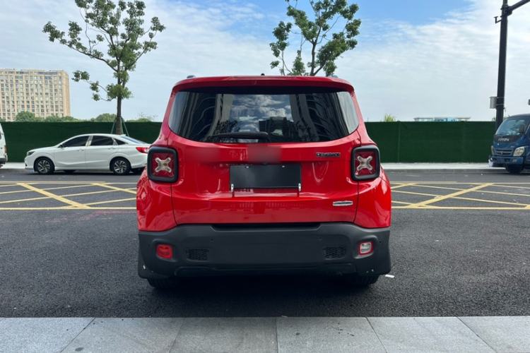 Used Jeep Renegade 2018 Connected Large Screen Version 180T Automatic High-Energy Edition Exterior 7
