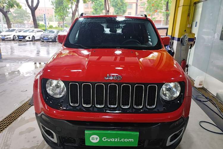 Used Jeep Renegade 2018 Connected Large Screen Version 180T Automatic High-Energy Edition Front