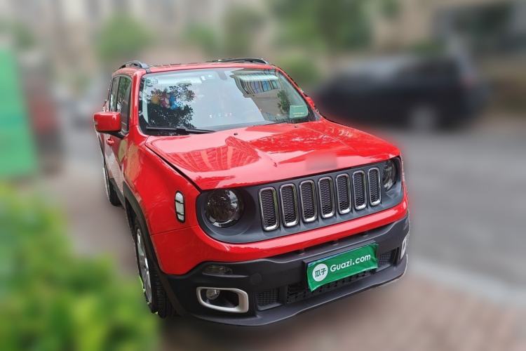 Used Jeep Renegade 2018 Connected Large Screen Version 180T Automatic High-Energy Edition Front Right 45 Deg