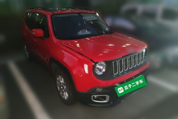 Used Jeep Renegade 2018 Connected Large Screen Version 180T Automatic High-Energy Edition Front Right 45 Deg