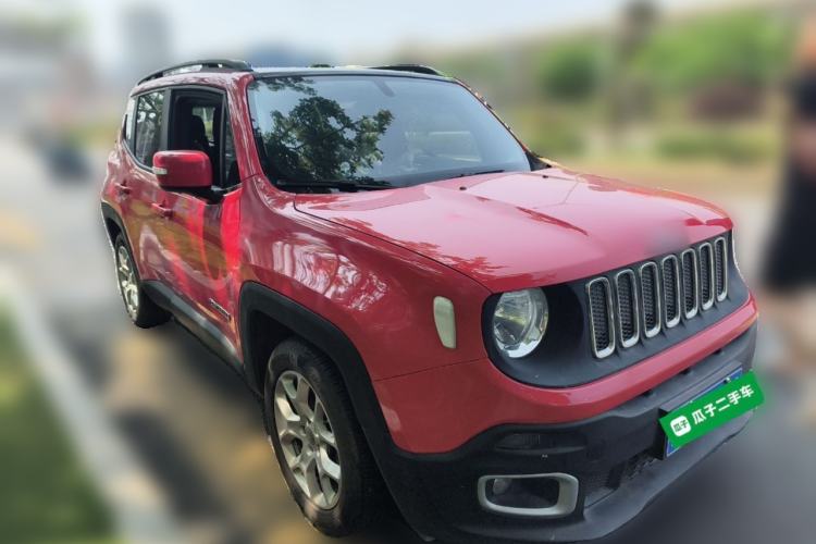 Used Jeep Renegade 2018 Connected Large Screen Version 180T Automatic High-Energy Edition Front Right 45 Deg