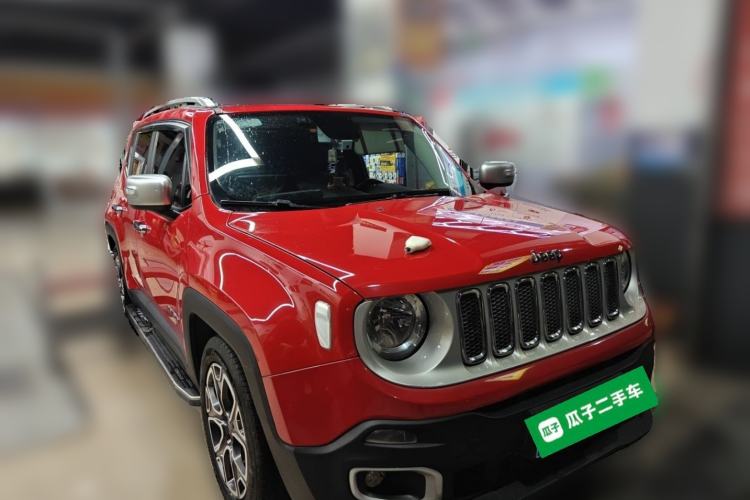 Used Jeep Renegade 2018 Connected Large Screen Version 180T Automatic Smart Version Front Right 45 Deg