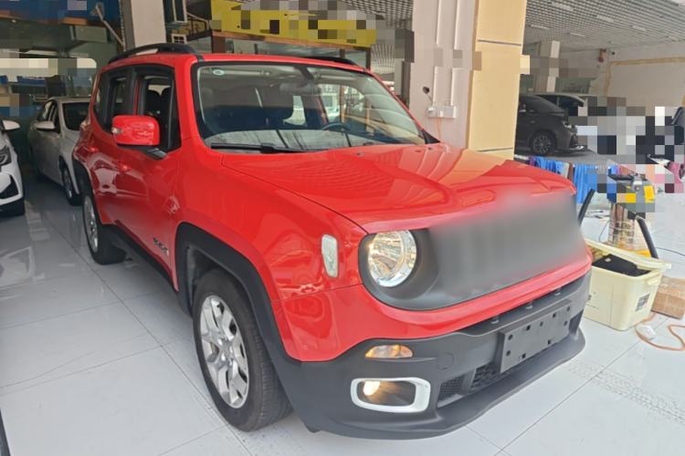 Used Jeep Renegade 2018 Connected Large Screen Version 180T Automatic High-Energy Edition Front Right 45 Deg
