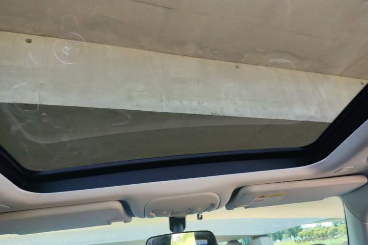 Used Jeep Renegade 2018 Connected Large Screen Version 180T Automatic High-Energy Edition Headliner