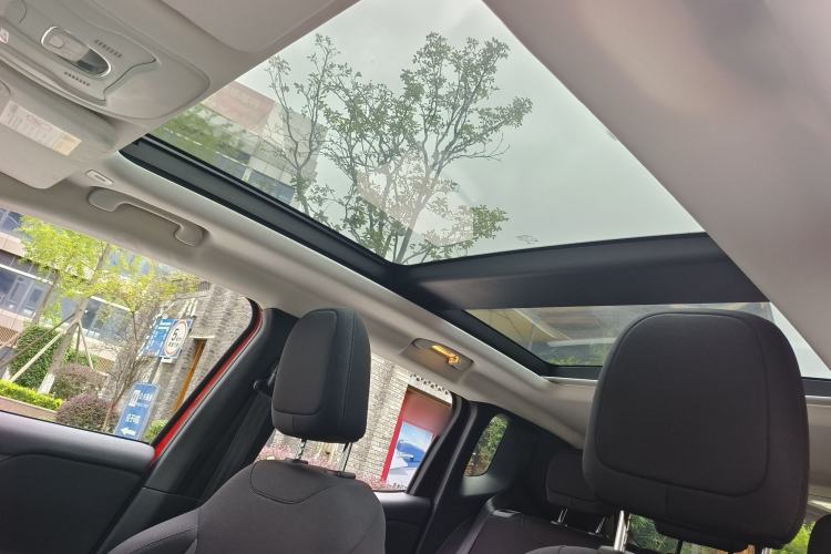 Used Jeep Renegade 2018 Connected Large Screen Version 180T Automatic High-Energy Edition Headliner