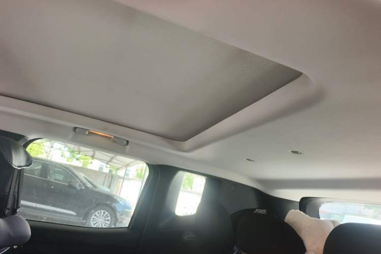 Used Jeep Renegade 2018 Connected Large Screen Version 180T Automatic High-Energy Edition Headliner