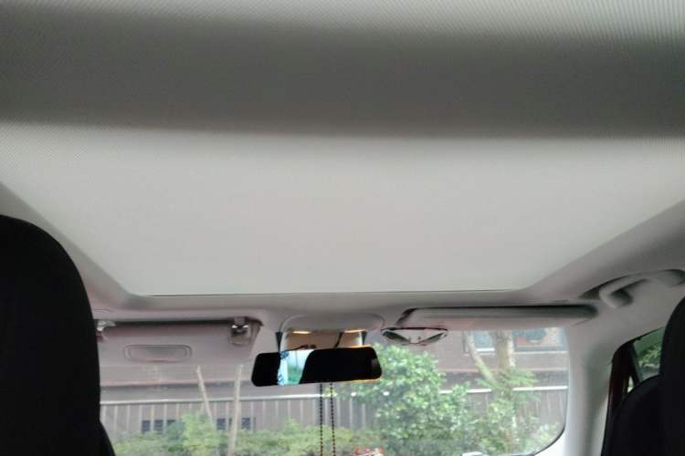 Used Jeep Renegade 2018 Connected Large Screen Version 180T Automatic Jingneng Version Headliner