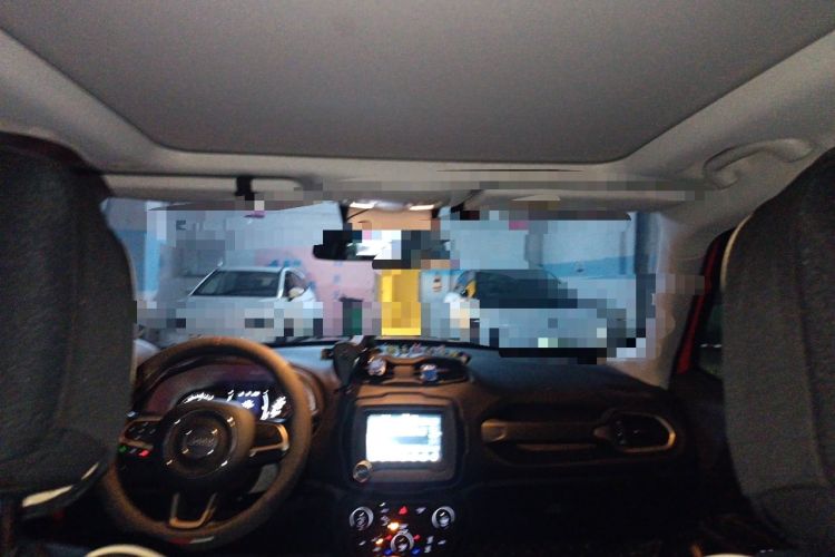Used Jeep Renegade 2018 Connected Large Screen Version 180T Automatic Jingneng Version Headliner