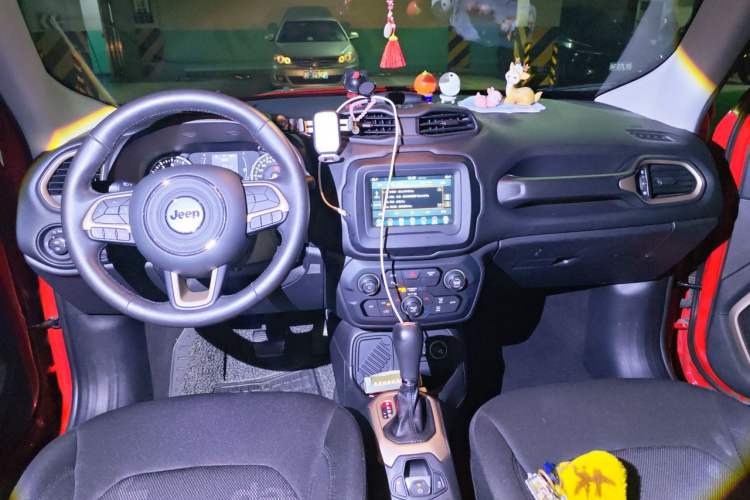 Used Jeep Renegade 2018 Connected Large Screen Version 180TS Automatic High-Energy Edition Headliner