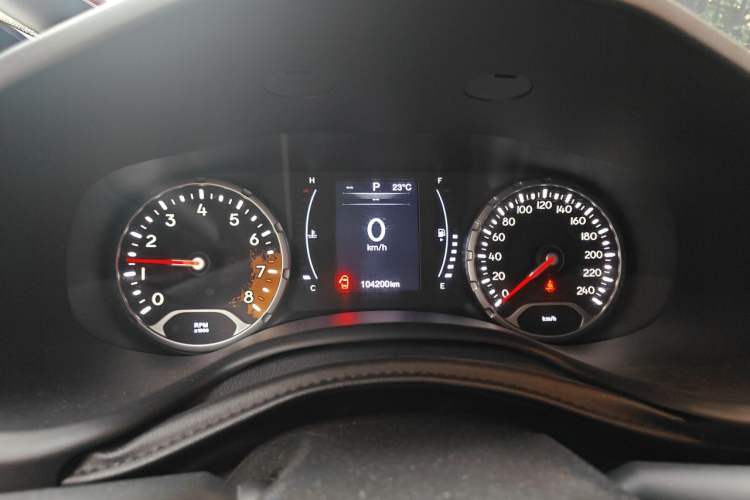 Used Jeep Renegade 2018 Connected Large Screen Version 180T Automatic High-Energy Edition Instrument Cluster