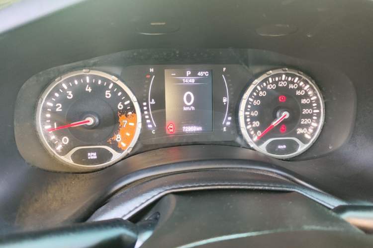Used Jeep Renegade 2018 Connected Large Screen Version 180T Automatic High-Energy Edition Instrument Cluster