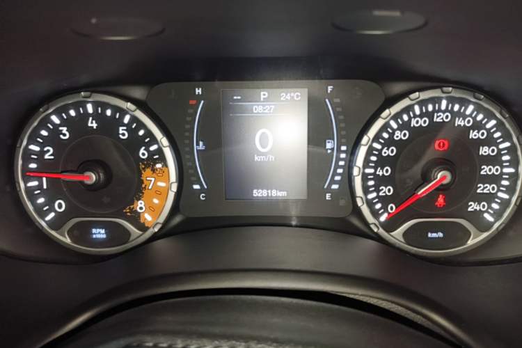 Used Jeep Renegade 2018 Connected Large Screen Version 180T Automatic High-Energy Edition Instrument Cluster