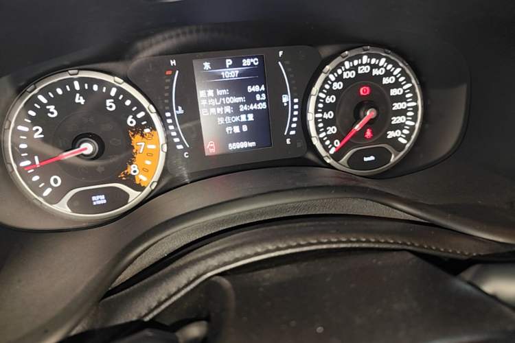 Used Jeep Renegade 2018 Connected Large Screen Version 180T Automatic High-Energy Edition Instrument Cluster