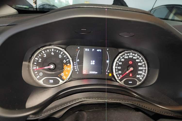 Used Jeep Renegade 2018 Connected Large Screen Version 180T Automatic Jingneng Version Instrument Cluster