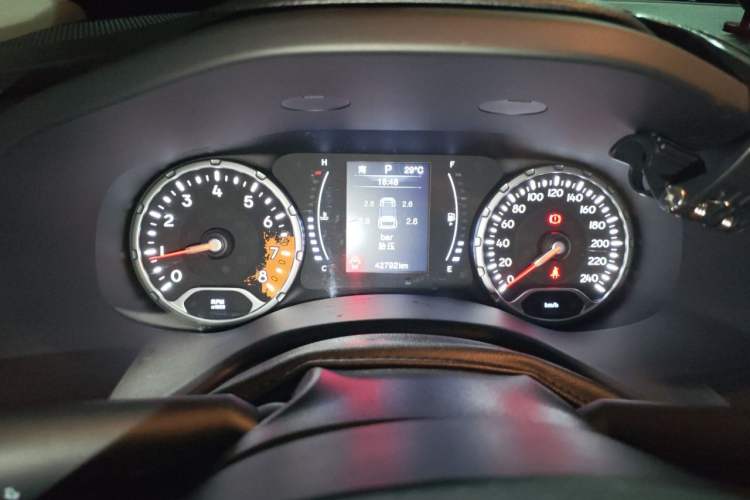 Used Jeep Renegade 2018 Connected Large Screen Version 180TS Automatic High-Energy Edition Instrument Cluster