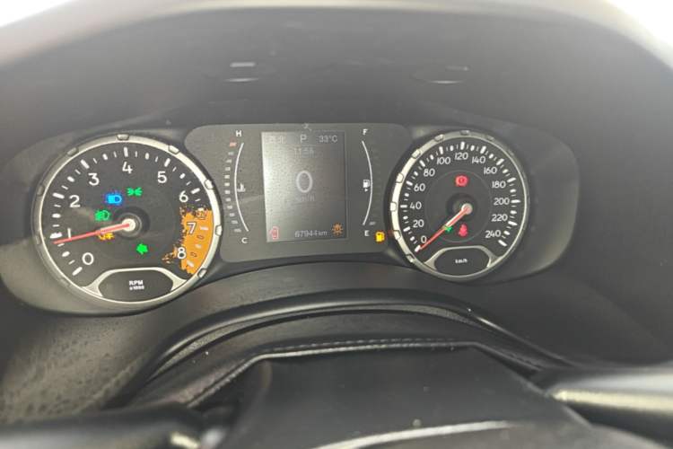 Used Jeep Renegade 2018 Connected Large Screen Version 180T Automatic High-Energy Edition Instrument Cluster