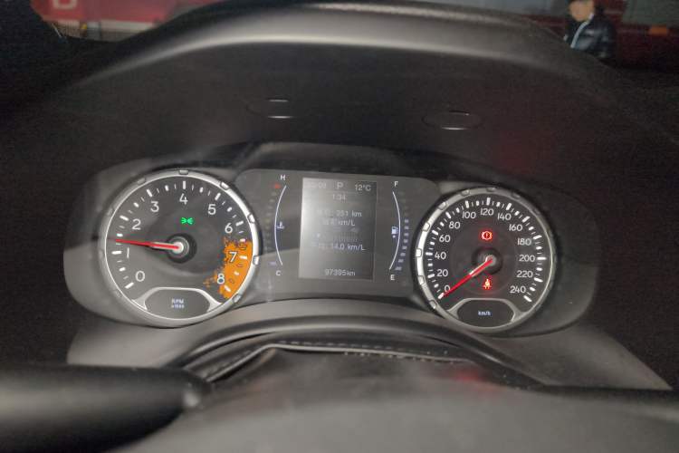 Used Jeep Renegade 2018 Connected Large Screen Version 180T Automatic High-Energy Edition Instrument Cluster