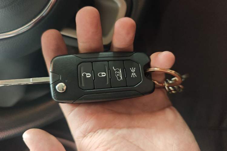 Used Jeep Renegade 2018 Connected Large Screen Version 180T Automatic High-Energy Edition Interior 1